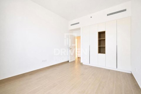 Снять в аренду квартиру в La Mer, Джумейра, Дубай: 3 спальни, 200.58м², № 134246 - фото 12
