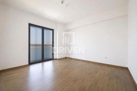 Снять в аренду квартиру в La Mer, Джумейра, Дубай: 3 спальни, 200.58м², № 134246 - фото 9
