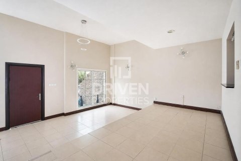 Townhouse in District 10, Jumeirah Village Circle, Dubai 4 bedrooms, 156.26 sq.m. № 134249 - photo 26