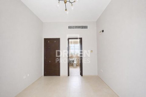 Townhouse in District 10, Jumeirah Village Circle, Dubai 4 bedrooms, 156.26 sq.m. № 134249 - photo 9