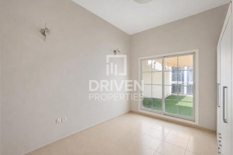 Townhouse in District 10, Jumeirah Village Circle, Dubai 4 bedrooms, 156.26 sq.m. № 134249 - photo 17