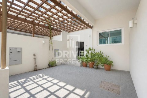 Townhouse in District 10, Jumeirah Village Circle, Dubai 4 bedrooms, 156.26 sq.m. № 134249 - photo 6