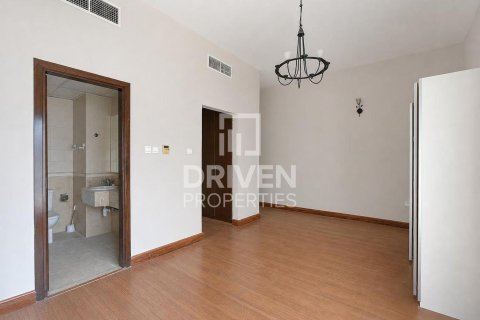 Townhouse in District 10, Jumeirah Village Circle, Dubai 4 bedrooms, 156.26 sq.m. № 134249 - photo 13