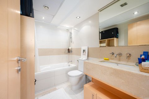 Apartamento en Blakely Tower, Dubai Marina, Dubai, 2 dormitorios, 161.19 m², № 136509 - foto 13
