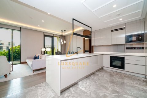 Apartment in Dubai 2 bedrooms, 117 sq.m. № 141565 - photo 9