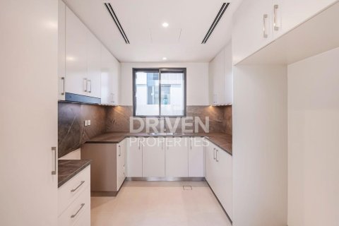 Купить виллу в Arabian Ranches 3, Дубай: 4 спальни, 432м², № 87065 - фото 14