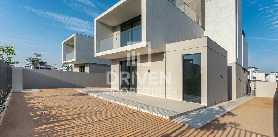 Вилла в Arabian Ranches 3, Дубай, 4 спальни, 432м², № 87065