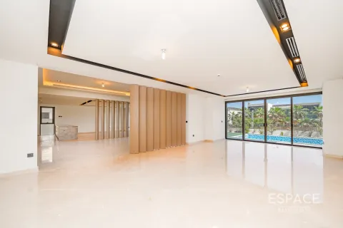 Villa in Dubai 5 bedrooms, 533 sq.m. № 72441 - photo 7