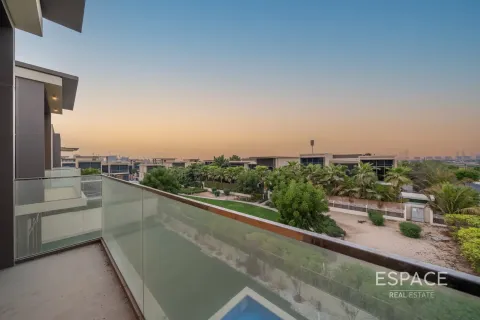 Villa in Dubai 5 bedrooms, 533 sq.m. № 72441 - photo 19