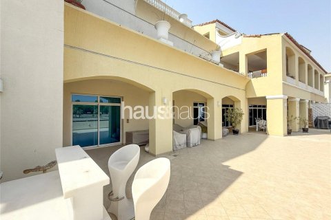 Купить квартиру в Дубай Инвестмент Парке, Дубай: 3 спальни, 417м², № 44148 - фото 16