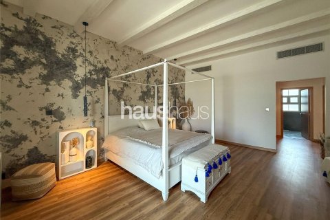 Купить квартиру в Дубай Инвестмент Парке, Дубай: 3 спальни, 417м², № 44148 - фото 8