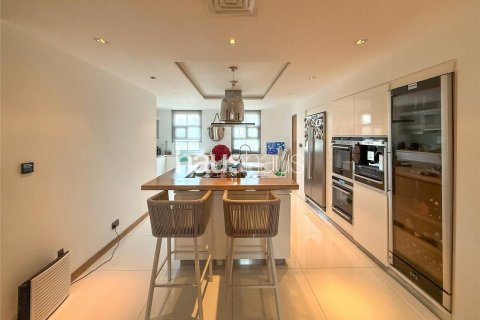 Купить квартиру в Дубай Инвестмент Парке, Дубай: 3 спальни, 417м², № 44148 - фото 5