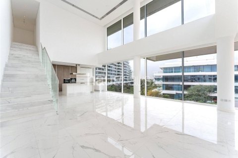 Купить дуплекс в Аль-Барари, Дубай: 2 спальни, 372м², № 44146 - фото 2
