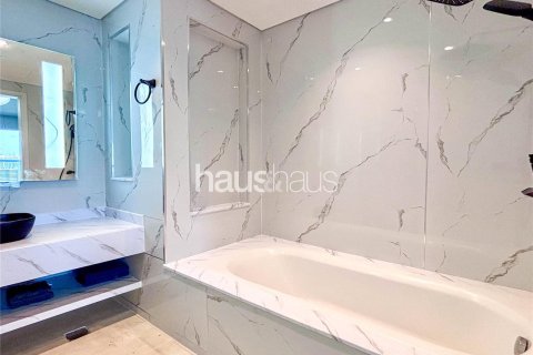 Apartment in DAMAC Towers by Paramount, Business Bay, Dubai 1 bedroom, 91 sq.m. № 44142 - photo 11