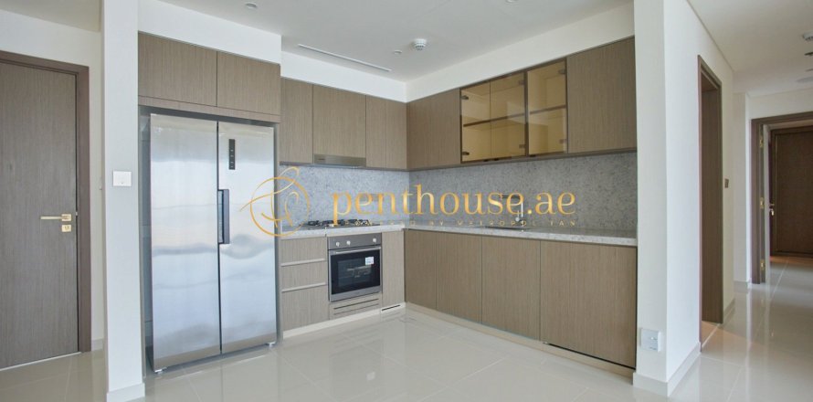 Квартира в EMAAR Beachfront, Dubai Harbour, Дубай, 2 спальни, 132м², № 15797