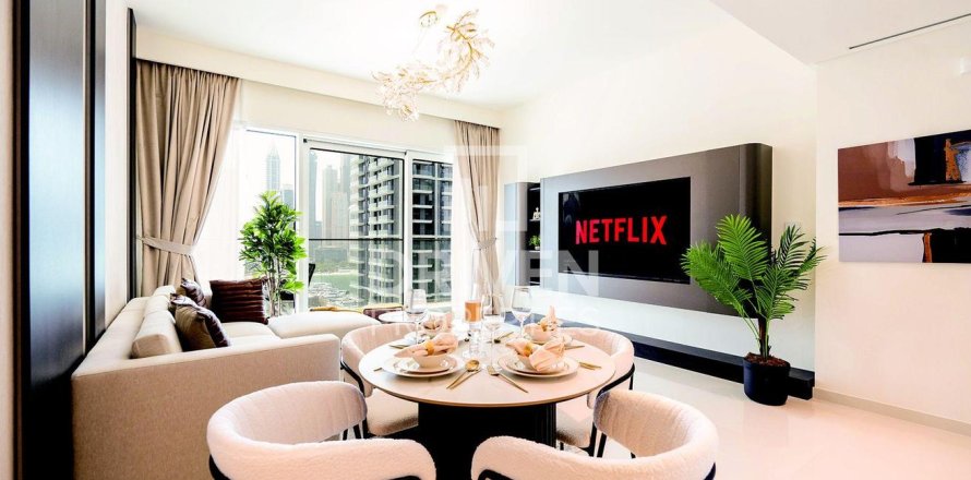 Apartment in EMAAR Beachfront, Dubai Harbour, Dubai 1 bedroom, 73.86 sq.m. № 128107