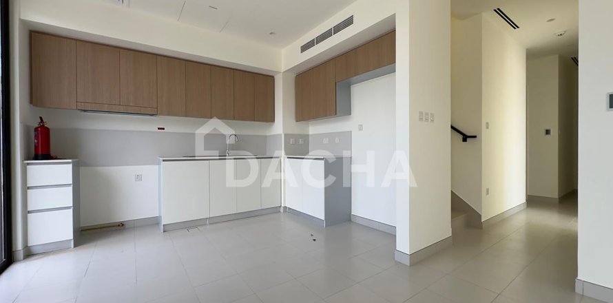 Вилла в EMAAR South, Dubai South (Dubai World Central), Дубай, 4 спальни, 289м², № 105404