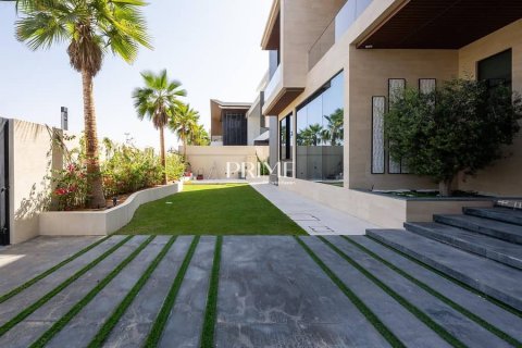 Villa à Dubai, 5 chambres, 889 m², № 56321 - photo 2