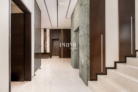 Villa à Dubai, 5 chambres, 889 m², № 56321 - photo 1