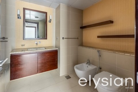Apartamento en Tiara Residences, Palm Jumeirah, Dubai, 1 dormitorio, 177 m², № 37957 - foto 9
