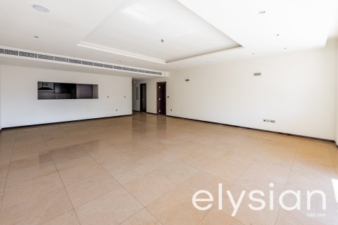 Apartamento en Tiara Residences, Palm Jumeirah, Dubai, 1 dormitorio, 177 m², № 37957 - foto 4