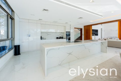Villa in Signature Villas, Palm Jumeirah, Dubai 6 bedrooms, 904 sq.m. № 37963 - photo 10