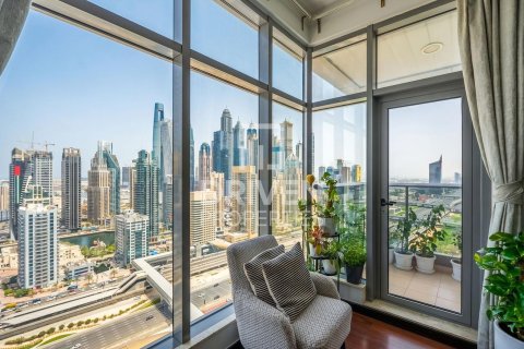 Apartment in Jumeirah Lake Towers, Dubai 2 bedrooms, 154.03 sq.m. № 125239 - photo 18
