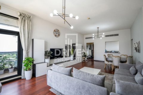 Apartment in Jumeirah Lake Towers, Dubai 2 bedrooms, 154.03 sq.m. № 125239 - photo 2