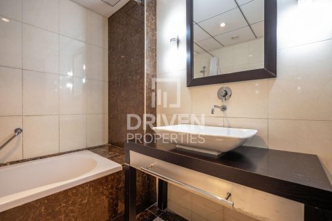 Apartment in Jumeirah Lake Towers, Dubai 2 bedrooms, 154.03 sq.m. № 125239 - photo 16
