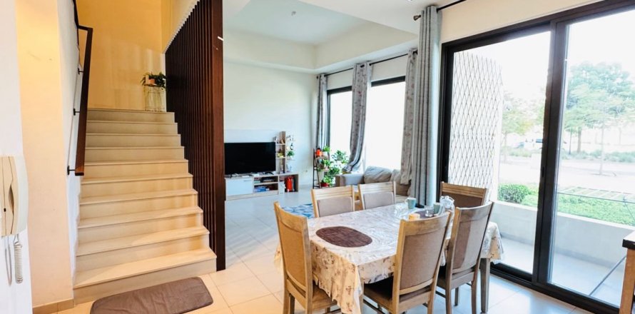 Duplex à Dubai, 3 chambres, 152.1 m², № 119167