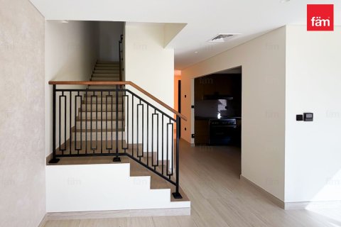 Townhouse in Dubai 5 bedrooms, 219.6 sq.m. № 119162 - photo 17