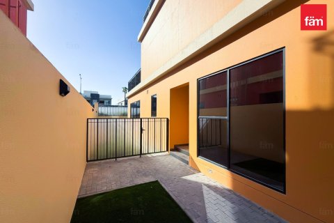 Townhouse in Dubai 5 bedrooms, 219.6 sq.m. № 119162 - photo 5