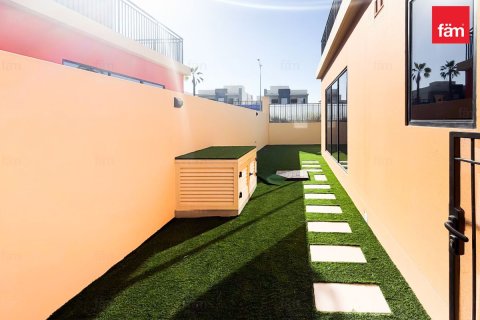 Townhouse in Dubai 5 bedrooms, 219.6 sq.m. № 119162 - photo 16
