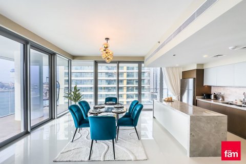 Apartment in Dubai Harbour, Dubai 3 bedrooms, 166.8 sq.m. № 133124 - photo 7