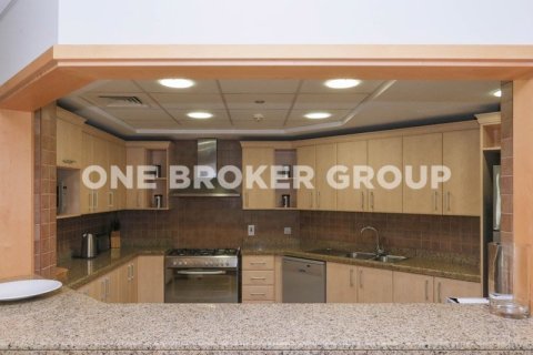 Appartement à Palm Jumeirah, Dubai, 3 chambres, 202.6 m², № 714 - photo 4