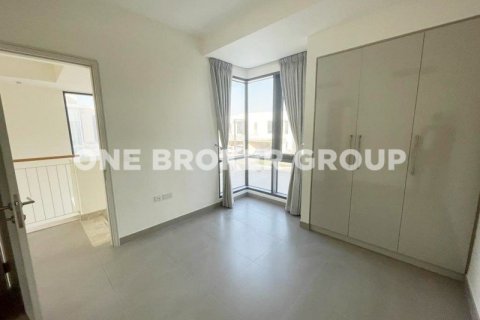 Villa en Dubai Hills Estate, Dubai, 4 dormitorios, 290.4 m², № 716 - foto 12