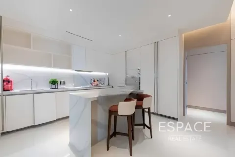 Apartment in Jumeirah Beach Residence, Dubai 3 bedrooms, 223 sq.m. № 61649 - photo 3