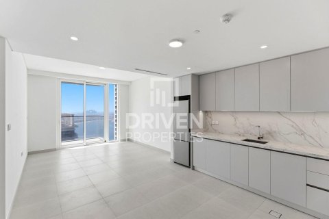 Apartment in EMAAR Beachfront, Dubai Harbour, Dubai 1 bedroom, 73.67 sq.m. № 128707