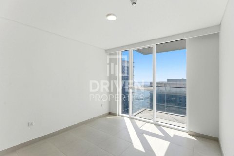 Apartment in EMAAR Beachfront, Dubai Harbour, Dubai 1 bedroom, 73.67 sq.m. № 128707 - photo 6