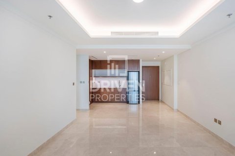 Apartment in EMAAR Beachfront, Dubai Harbour, Dubai 1 bedroom, 67.45 sq.m. № 128706 - photo 4