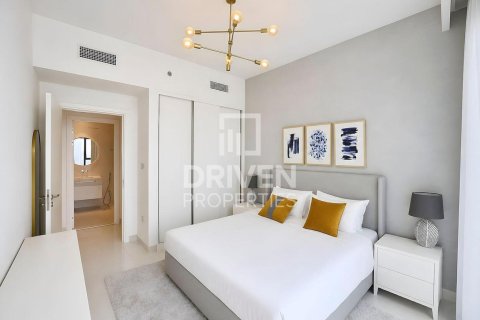 Apartment in EMAAR Beachfront, Dubai Harbour, Dubai 1 bedroom, 68.93 sq.m. № 128704 - photo 4