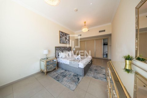 Apartment in Jumeirah Beach Residence, Dubai 2 bedrooms, 154.96 sq.m. № 128709 - photo 8