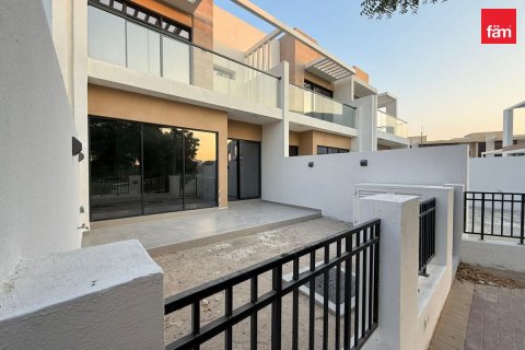 Adosado en Dubai, 3 dormitorios, 148.2 m², № 118267 - foto 12