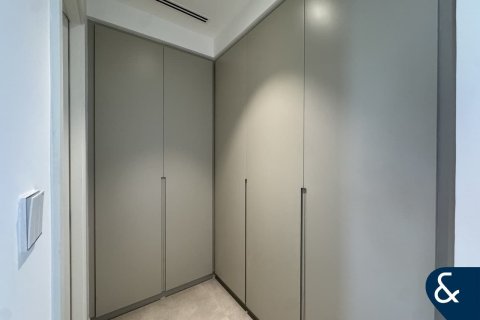 Снять в аренду таунхаус в Мудоне, Дубай: 3 спальни, 168м², № 79050 - фото 8