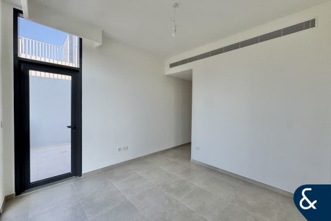 Снять в аренду таунхаус в Мудоне, Дубай: 3 спальни, 168м², № 79050 - фото 7