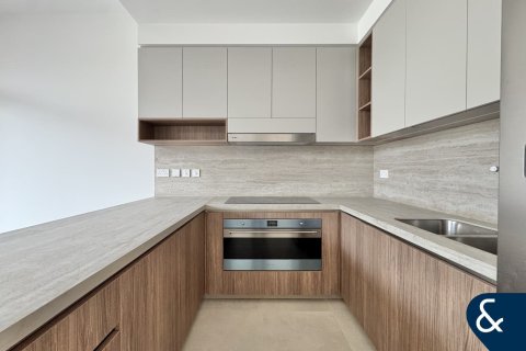 Снять в аренду виллу в Мудоне, Дубай: 3 спальни, 206м², № 79049 - фото 4