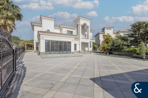 Villa in Jumeirah Islands, Dubai 4 bedrooms, 1026 sq.m. № 79048 - photo 11