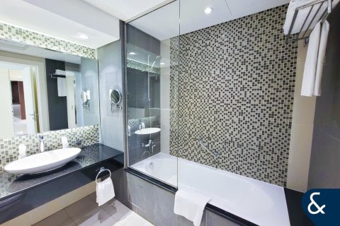 Снять в аренду квартиру в Даунтаун Дубай (Даунтаун Бурдж Дубай), Дубай: 2 спальни, 123м², № 79045 - фото 8