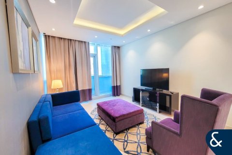 Снять в аренду квартиру в Даунтаун Дубай (Даунтаун Бурдж Дубай), Дубай: 2 спальни, 123м², № 79045 - фото 2