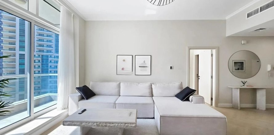 Apartment in Dubai Marina, Dubai 1 bedroom, 66.7 sq.m. № 115332
